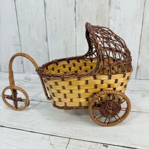 Vintage 3 Wheel Bicycle Rickshaw Carriage Wicker Rattan Basket